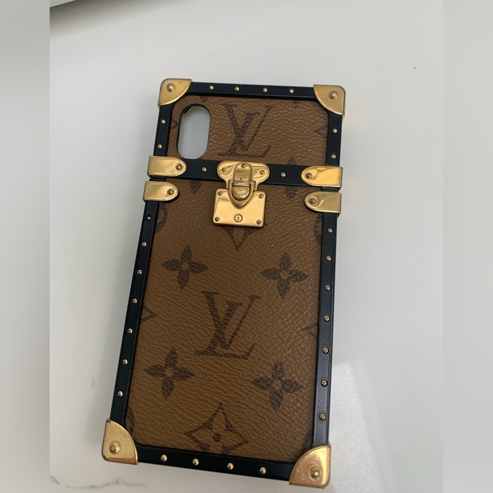 Authentic Louis Vuitton Phone X case
